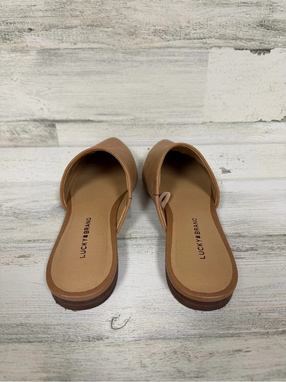 Lucky Brand sleek pointed